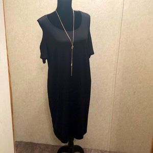 Women’s black dress, size 2x, short, shoulder off